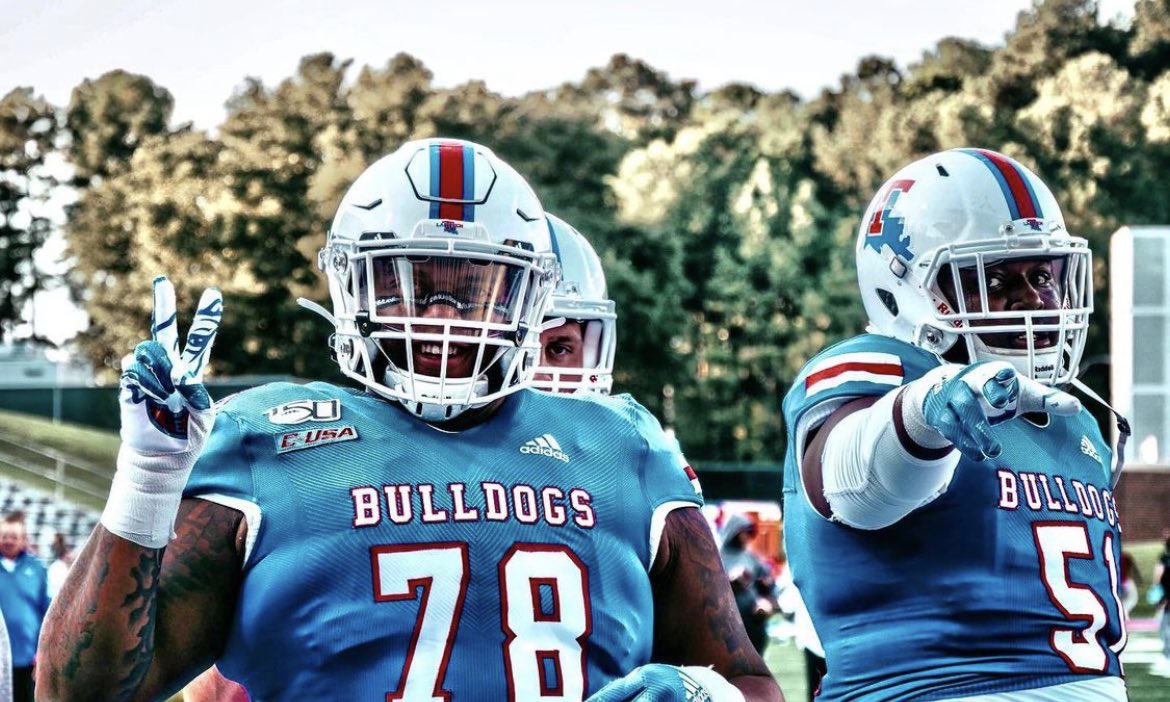 1xdedrick's tweet photo. #AGTG TRULY honored and thankful to announce a well EARNED scholarship from Louisiana Tech University 🔴🔵 #HowBoutThemDogs? #WAMP @SCumbie_LaTech @JBrown_LATech @samspiegs @PrepRedzoneLA @adamgorney @SWiltfong247 @Andrew_Ivins @RivalsWoody @gabrieldbrooks @ryantoine @skiezwamp https://t.co/lLUbX49bTv