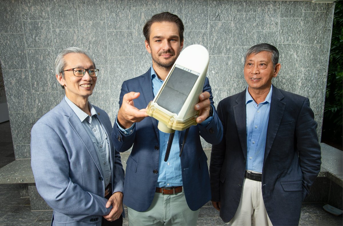 QUT's tweet image. Australian positioning tech from QUT research set to compete with global brands in monitoring risk &amp;amp; safety of road bridges, high-rise buildings, dams &amp;amp; other constructed or natural structures: bit.ly/3NjcCOO #QUTScience #QUTEngineering #IMCRC #Kurloo #Monitum @QUTAlumni