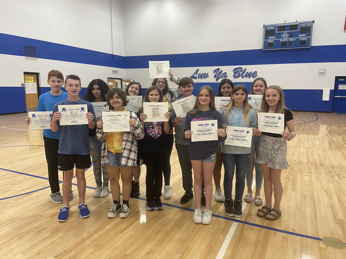 MrsNicholes18's tweet photo. CMS 7th Grade awards were today… so many were recognized for their great efforts. Great job to all today! @CMSBOBCAT @Cambridge_CS https://t.co/v3NsDcatbp