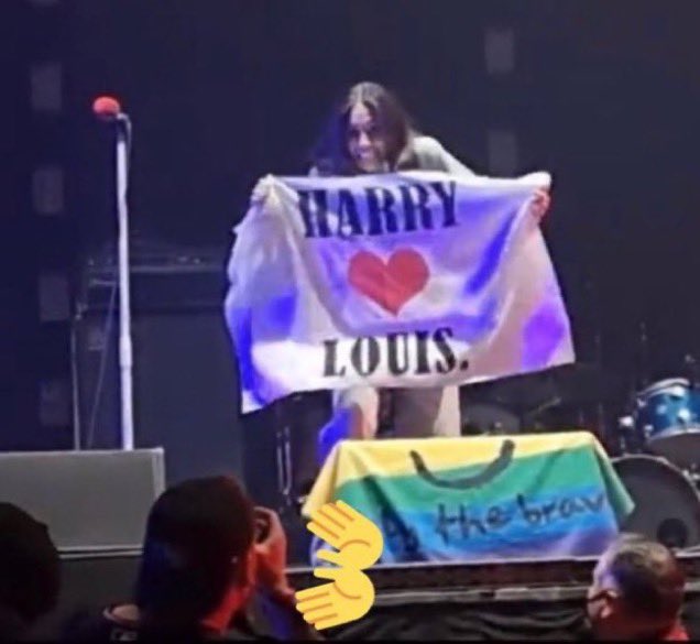 vegasrrylvr's tweet image. #larryproof #bluegreenerandpround #larryisreal