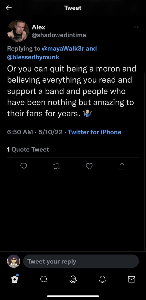 mayaWalk3r's tweet photo. Why are people still listening to crown the empire and supporting Brandon Hoover. My question how can someone buy tickets knowing that their guitarist is a deadbeat and calling people morons because there nice to there fans. #crowntheempire #brandonhoover #haydentree #andyleo https://t.co/eA8DUcjiOv