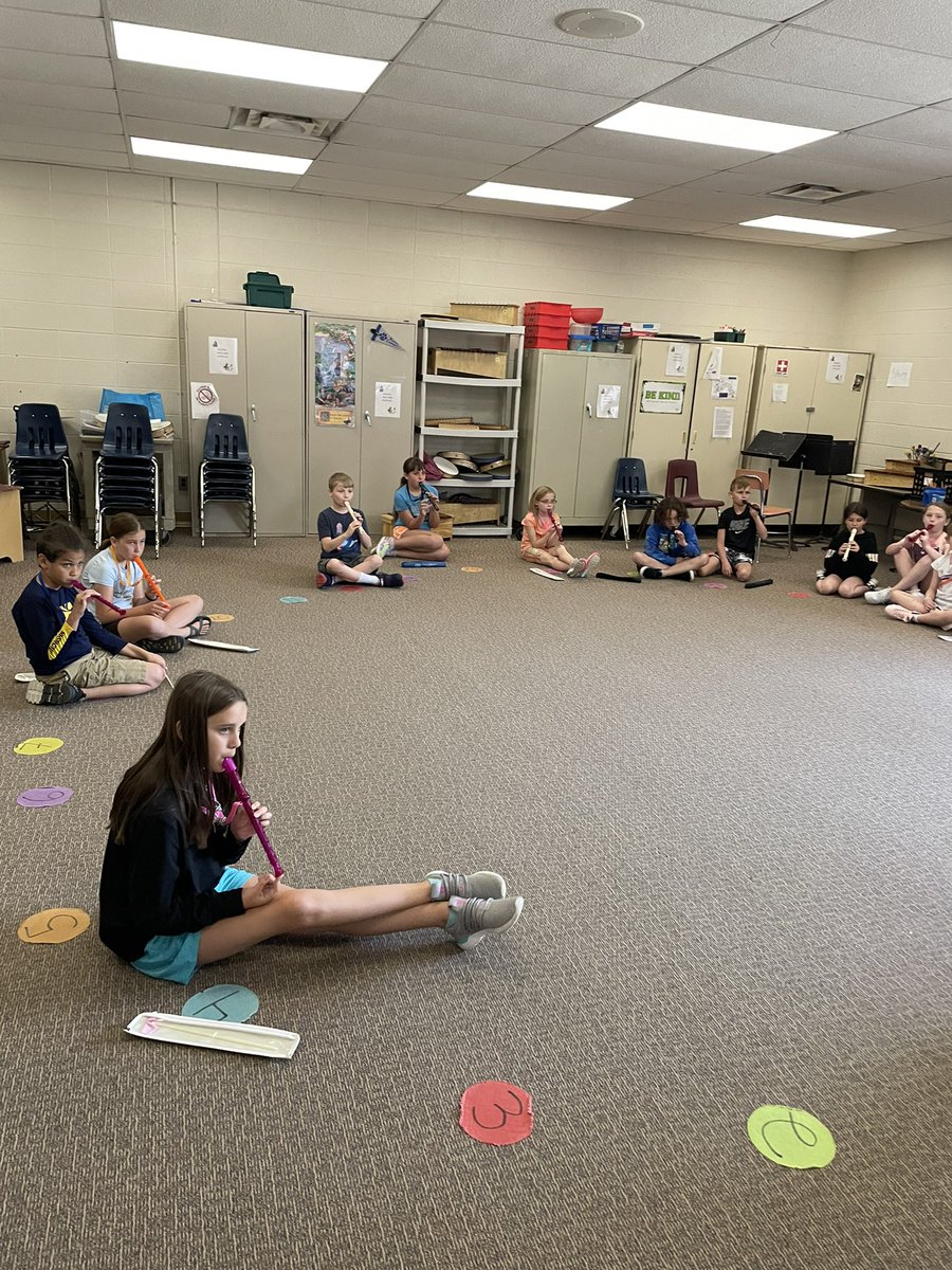 RockwMrsTyler's tweet photo. This may be an unpopular opinion, but I love teaching recorders! I said what I said. #kurtzpride https://t.co/zr3KJgGpMu