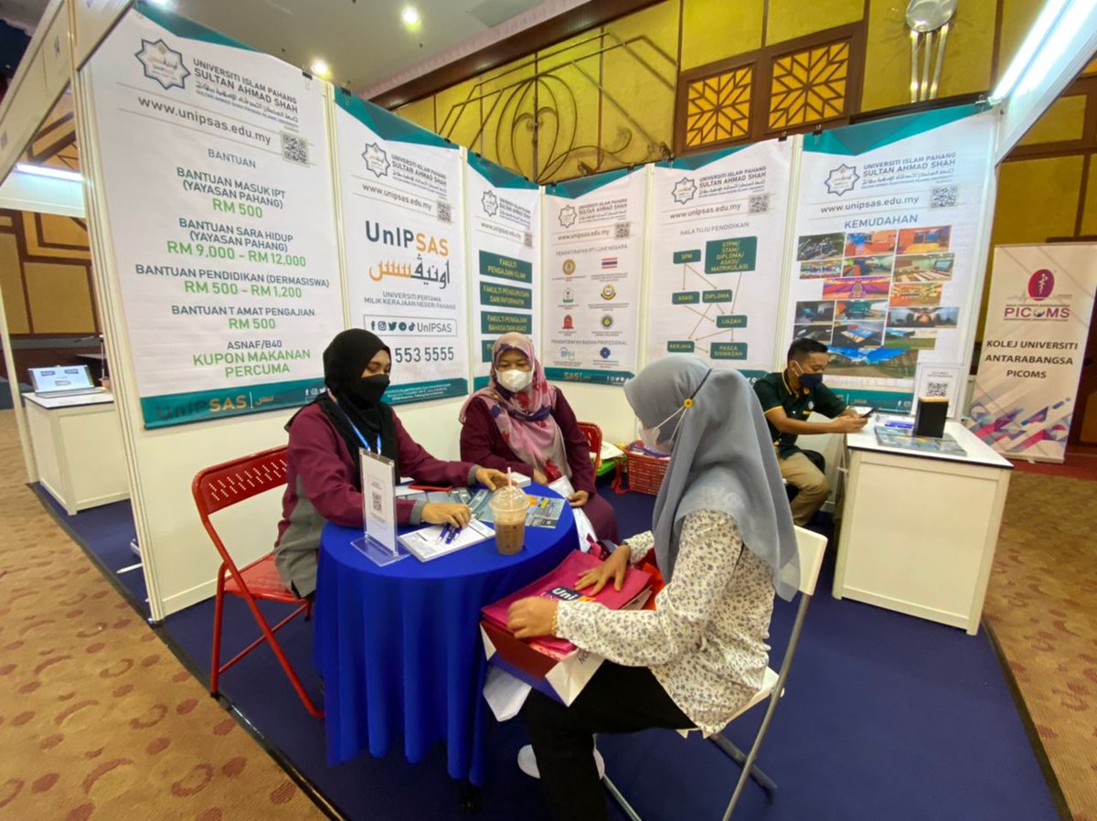 UNIPSASofficial's tweet photo. WARGA UTARA MENEMUI UnIPSAS
Warga utara khususnya dari negeri Kedah dan Pulau Pinang hadir menemui UnIPSAS sempena Karnival Pendidikan MyUNI yang diadakan selama dua hari.
#unipsas #spm2021 #stam2021 #stpm2021
1/2 https://t.co/K7QfPmqSrT