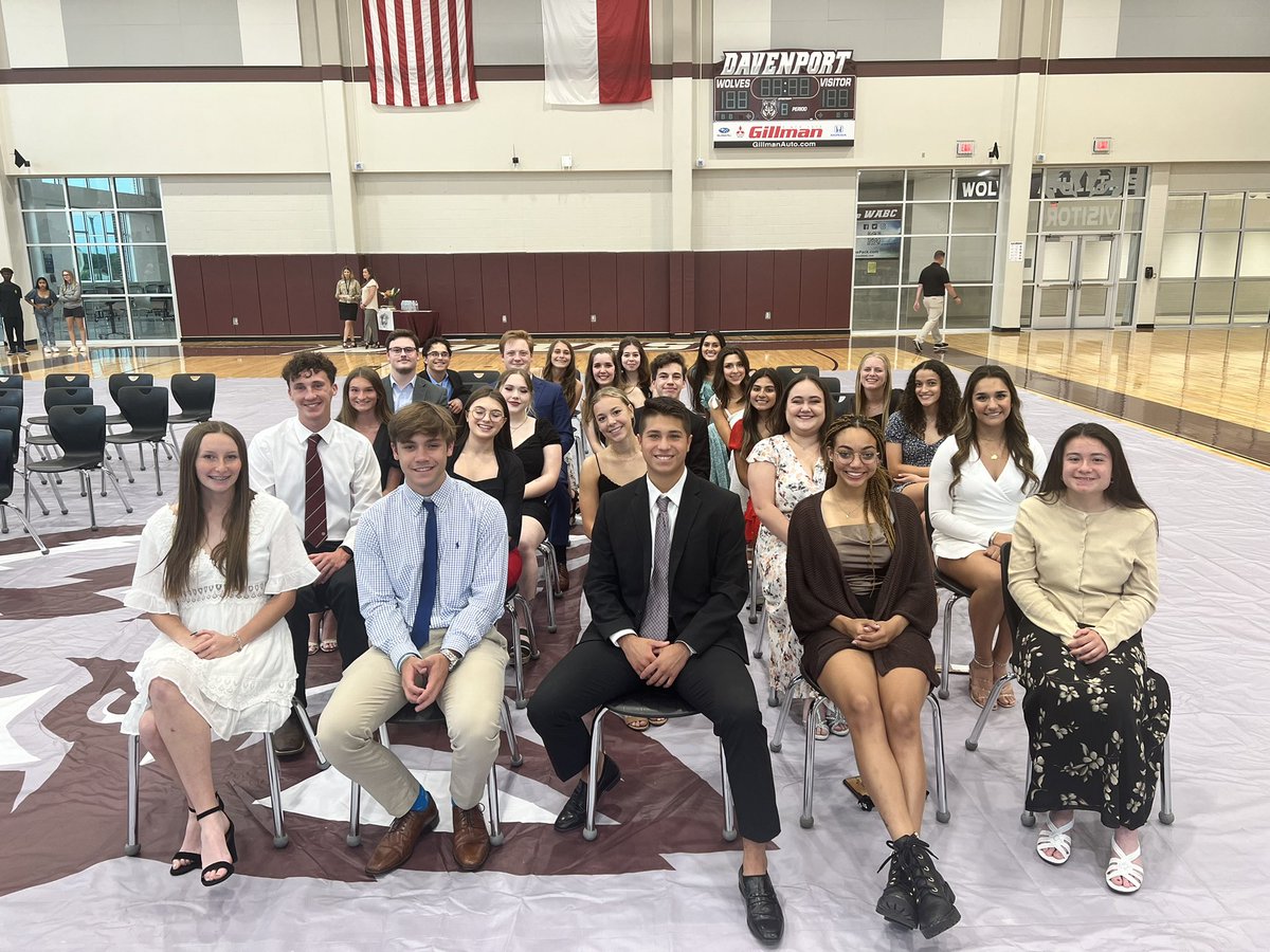 Kristin Leihsing (@kristinleihsin1) on Twitter photo First EVER Top 15% and Senior awards! Thank you for allowing me to take the “mom pictures”! Congratulations to each of you. Much love. <a href="/Davenport_HS/">Davenport High School</a> <a href="/matthewsdeloach/">DeLoach</a> <a href="/jeffstracener/">Jeff Stracener</a> <a href="/MeLoPappas/">Meredith Pappas</a> <a href="/VCortez_15/">Veronica</a> <a href="/Supt_comalisd/">Andrew</a> First EVER Top 15% and Senior awards! Thank you for allowing me to take the “mom pictures”! Congratulations to each of you. Much love. <a href="/Davenport_HS/">Davenport High School</a> <a href="/matthewsdeloach/">DeLoach</a> <a href="/jeffstracener/">Jeff Stracener</a> <a href="/MeLoPappas/">Meredith Pappas</a> <a href="/VCortez_15/">Veronica</a> <a href="/Supt_comalisd/">Andrew</a>
