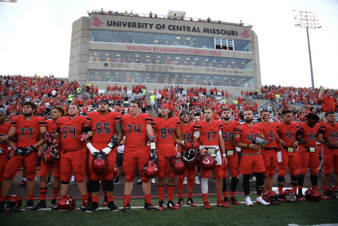 JaidenCarroll5's tweet photo. #AGTG Beyond Blessed and Honored to have received an offer from the University of Central Missouri!!! @JenksFootball https://t.co/GyIqosG0Nn
