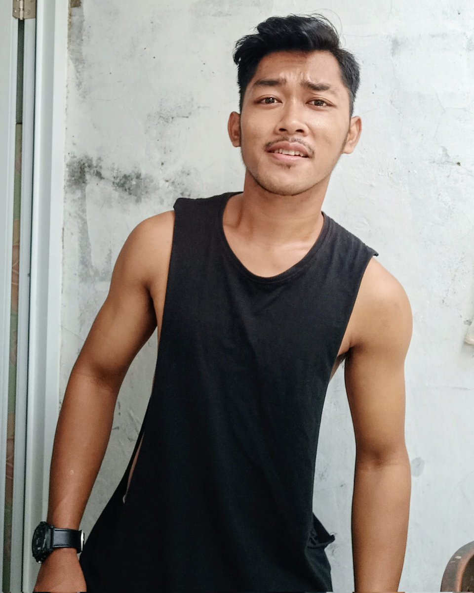 Septian2496's tweet photo. Selamat pagi top manly,
#cowokmanis #semeuke #topmanly #pelangi #cowokeren #bekasi #Morninggay https://t.co/t7vu8QRcIo