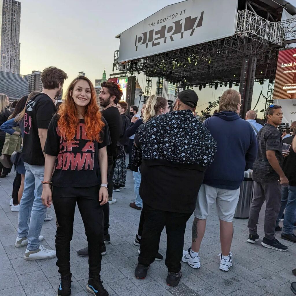 dvrocknroll's tweet photo. You're gonna go far kid https://t.co/uDjnbzoKLC https://t.co/4JM6Vx8UbL