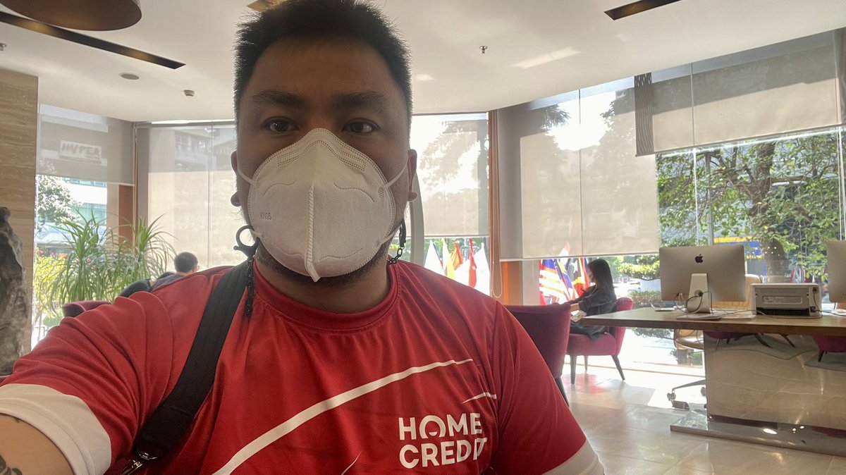 mykapalaran's tweet photo. Makapag-uniform naman ako akala mo atleta. 🤣 #HomeCreditPLAY #31stSEAGames https://t.co/uqrdD7IOmV