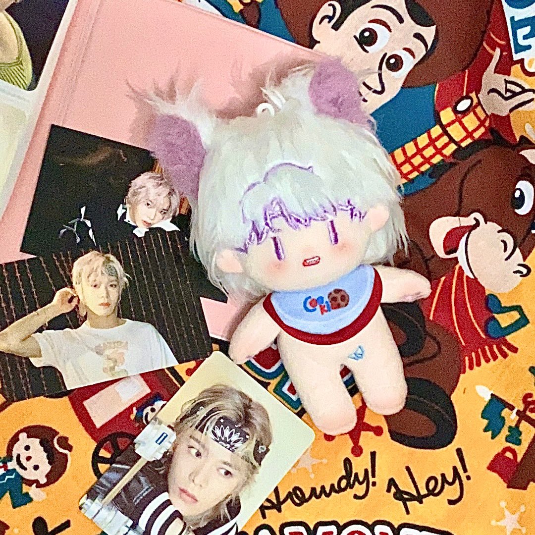 Yu_nicorn_'s tweet photo. MITA or YUTA
Who's more handsome?ㅋㅋㅋ 
#YUTA #유타 #yutadoll https://t.co/sLNr4mjUK3