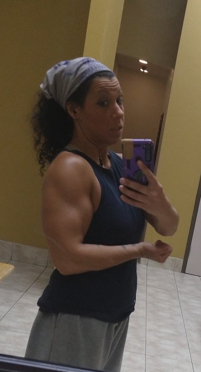 AndeCarlomusto's tweet photo. Consistency is key! #rxtraining #health #fitness https://t.co/67BQUzki9q