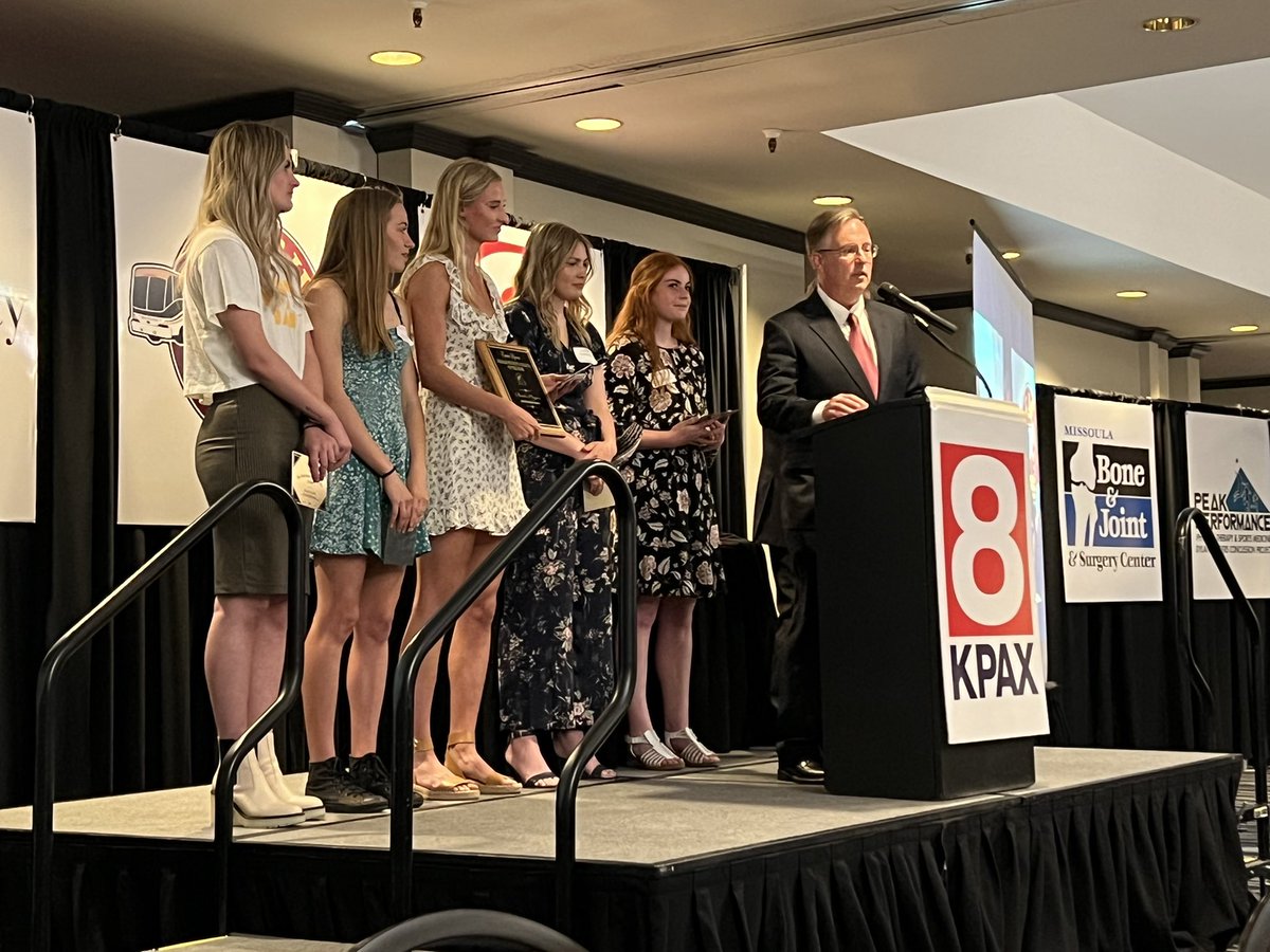 khansen406's tweet photo. Great night at the @kpaxnews Sports Awards. @jtinx44 was our keynote speaker and did a great job, and congrats to the 10 nominees from the five high schools. The 2022 winners are @BrookeStayner and @cw1ll14 from @SentinelHS_MT. Congrats to all! https://t.co/51bbbCuuwb