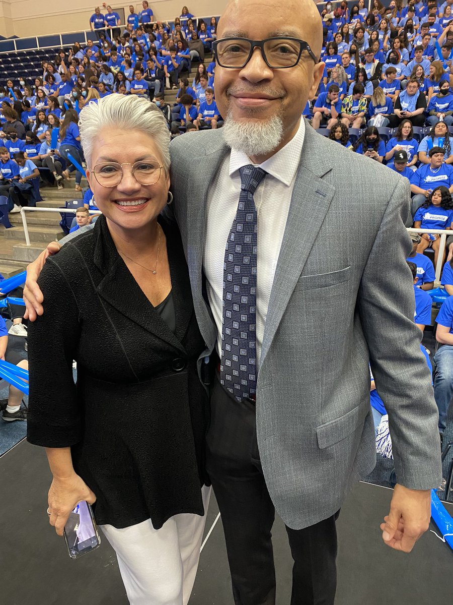 UTPBpres's tweet photo. Congratulations to my friend @OCPresGDW on launching the @OdessaCollege Promise! Best moment of the day - hearing Rose share her story and announce that sheโll continue her education with #FalconFree at @utpb. https://t.co/GPdGzAg60q