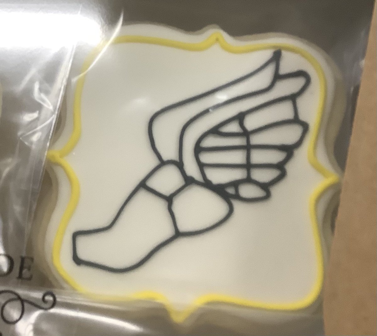 FLWWILDCATS's tweet photo. Track 22 is in the books!  Congrats to all our track athletes this year for really working it at each practice, setting goals &amp; beating those personal records!  Thank you coaches for a great season &amp; for the pizza party tonight &amp; Brian’s mom for the amazing cookies😋#wawmproud https://t.co/fKpjfpslcG