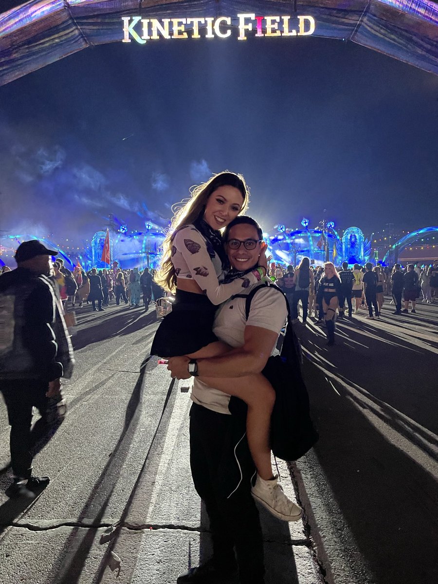 diab_28's tweet photo. In honor of it being EDC week, here are some of my favorite moments from last year. So sad I’m missing out this year😢 it was truly magical. See you next year!  @EDC_LasVegas ✨
#EDCLV2022 https://t.co/oCHJWZoqz6