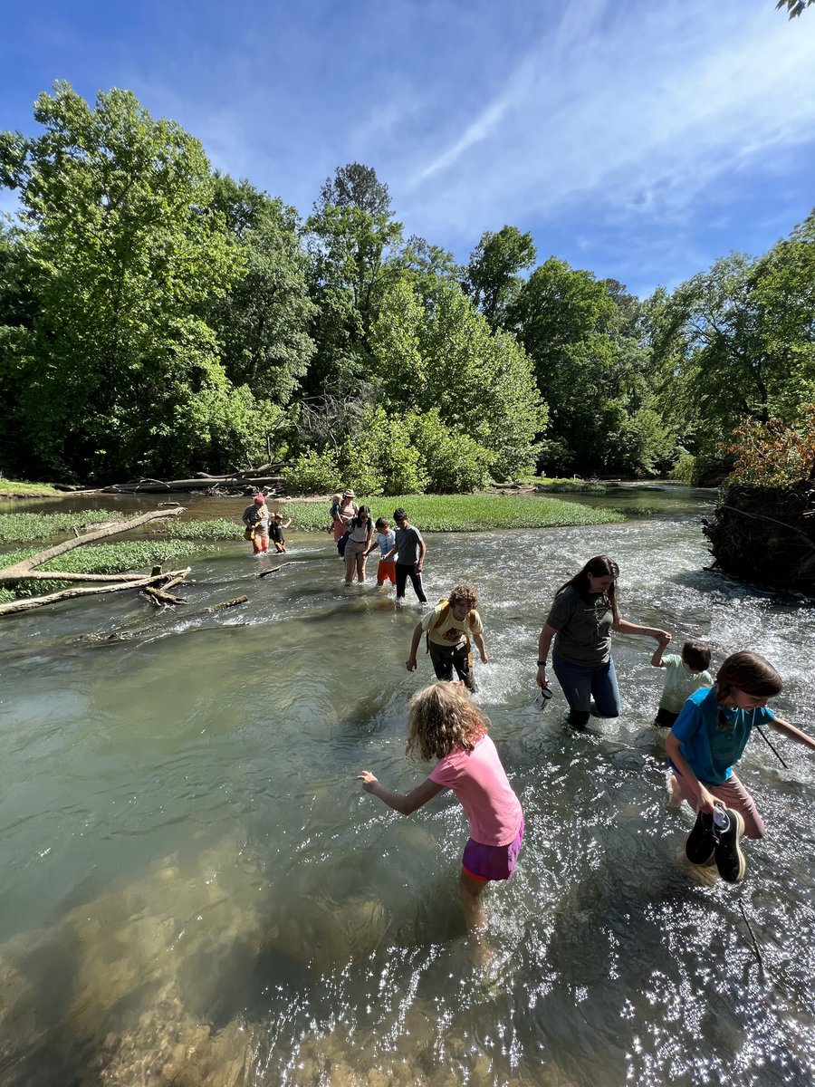 erichadventures's tweet photo. River crossing with the home school group 😁
#homeschool #wildschool #forestschool https://t.co/07Sceo7zqa
