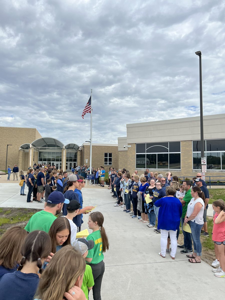 supfairfield's tweet photo. Community members lined up to pray for the baseball players as they board the bus for the first time without Kadin. This is community! #fcsproud https://t.co/ssUjCNHNdi