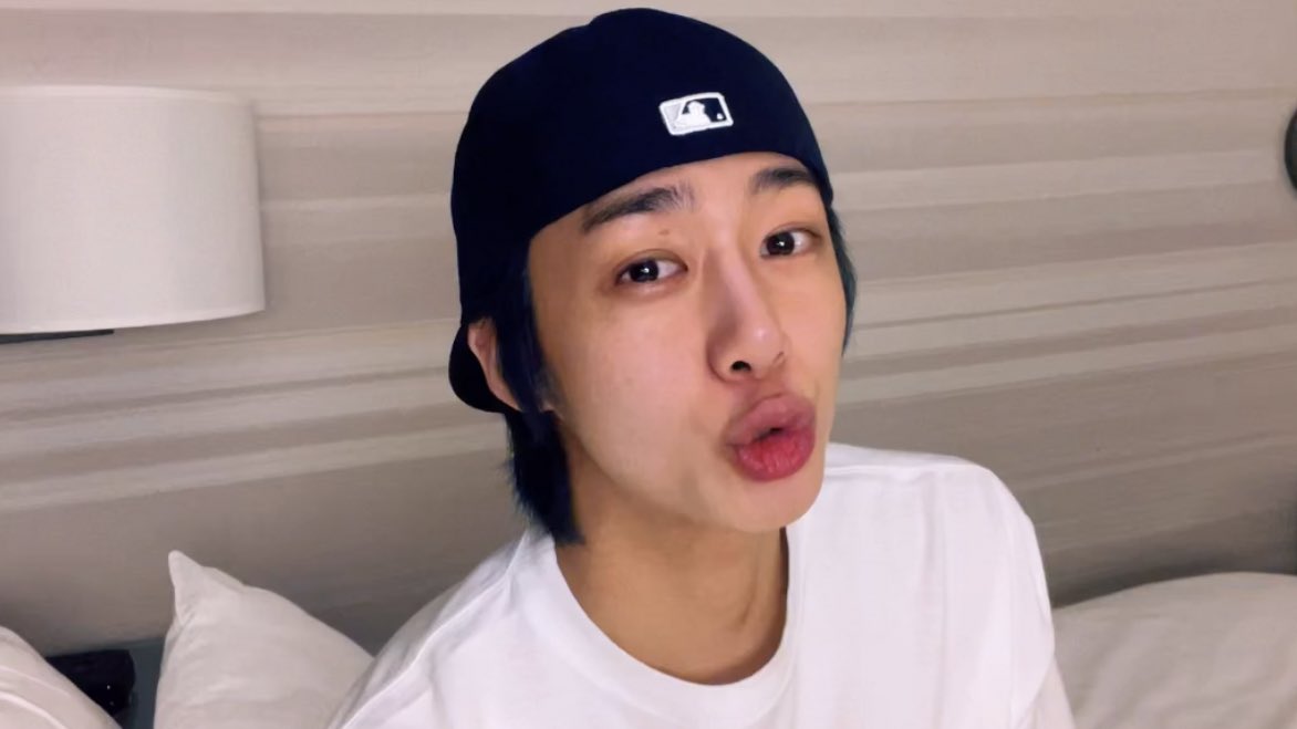 yoqueenbebe's tweet photo. He understood the assignment
#HYUNGWON #MONSTAX #VLIVE #MONSTAX_LOVE #monstaxvlive https://t.co/mEvSuYlTbR