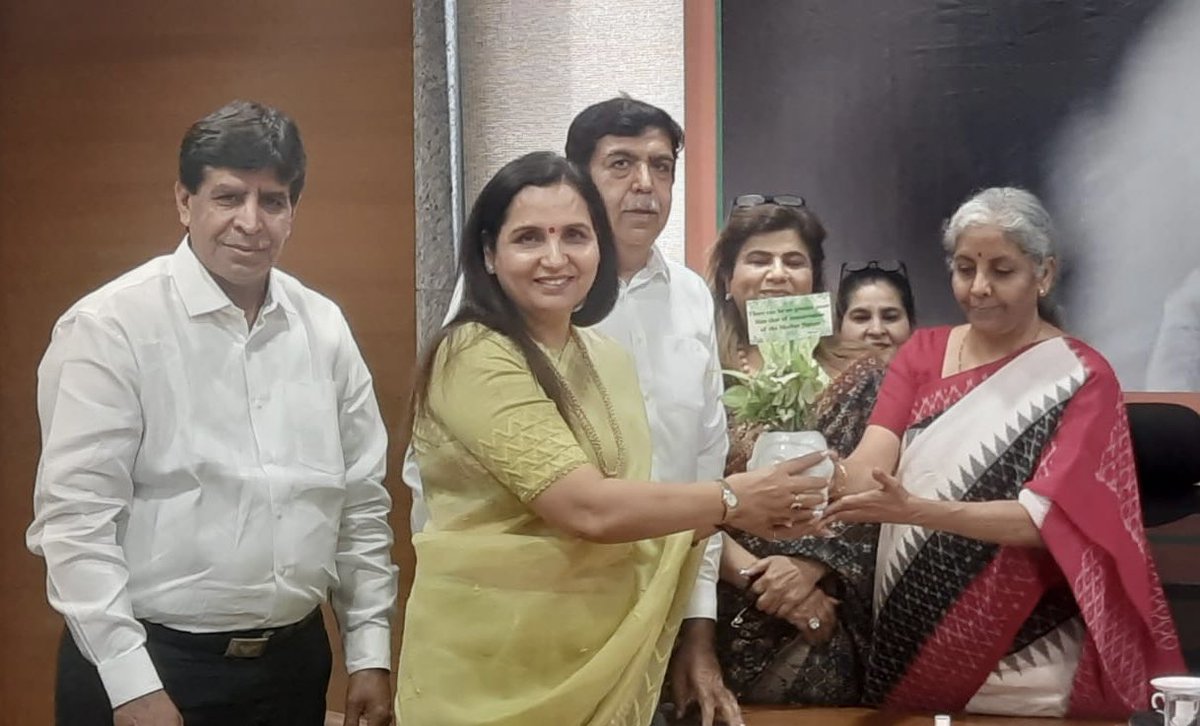 A delegation of Action Committee Of Unaided Recognised Pvt. Schools met Hon’ble Union Finance Minister Smt Nirmala Sitharaman Ji to discuss GST related issues of private schools &amp; Financial Literacy in school education. 

Grateful to Madam Minister for her time. <a href="/act_cmt/">Action Committee</a>
