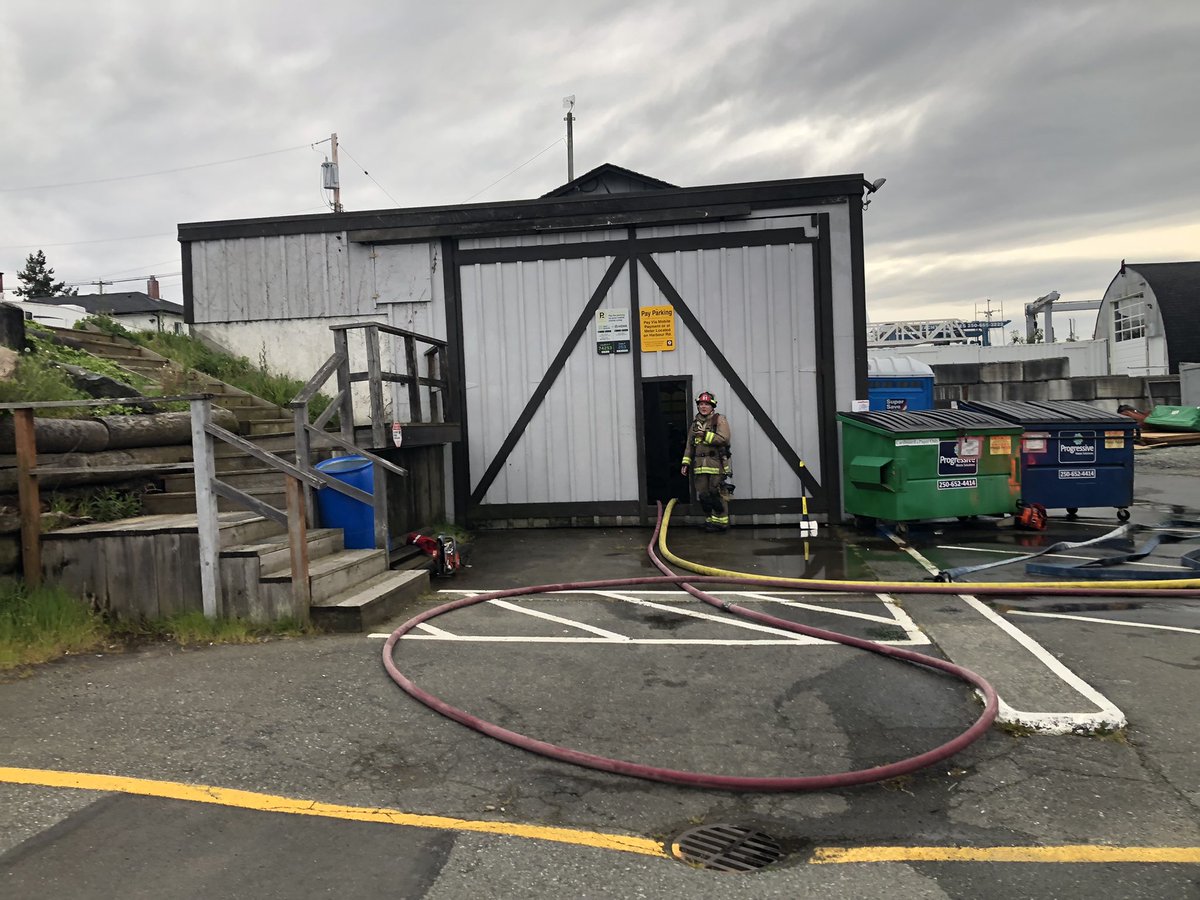 SidneyFireDept's tweet photo. @SidneyVFire using an acquired structure for valuable hands on training at 2270 Harbour Road. Thank you to the developer for the opportunity to training in this structure. #realtimetraining #practicemakesperfect #yyj https://t.co/rBbZ4iIWvZ