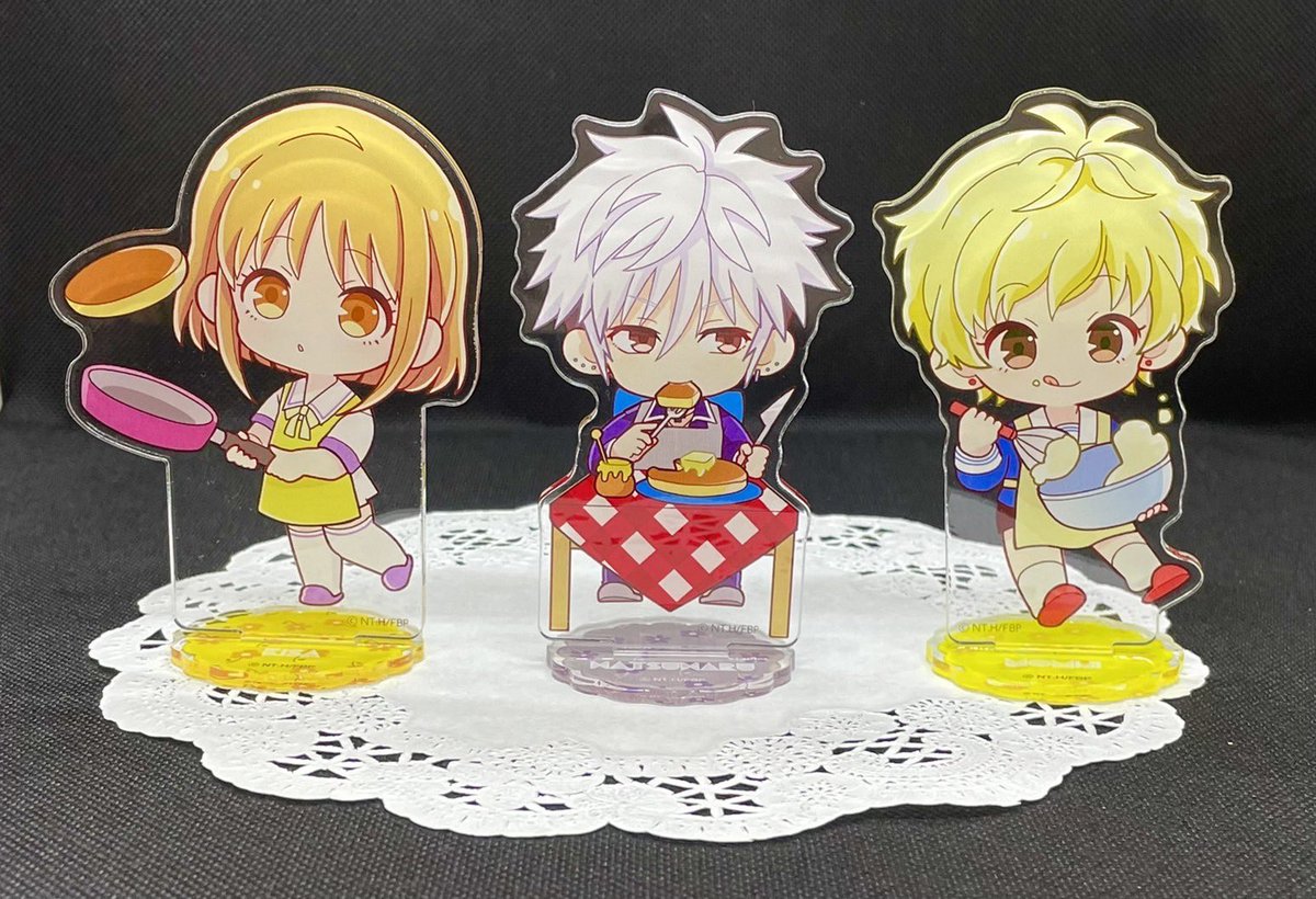 getkawaiishop's tweet photo. Here’s a sneak peek at the new cooking themed Fruits Basket stands by Princess Cafe🍳❤️

Will begin preorders within the next few days😊✨

#fruitsbasket #furuba #fruitsbasketanime #getkawaii #princesscafe #natsukitakaya #tohruhonda #kyosohma #yukisohma #フルーツバスケット https://t.co/N9evKRYELU