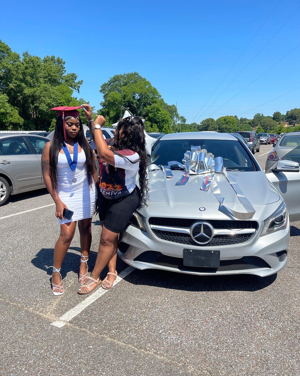 ebonybelser12's tweet photo. Congrats again to my favorite girl 🎊BIG BODY BENZ🎊🍾AP HONORS YOU DESERVE IT …. https://t.co/98WnihTFf3