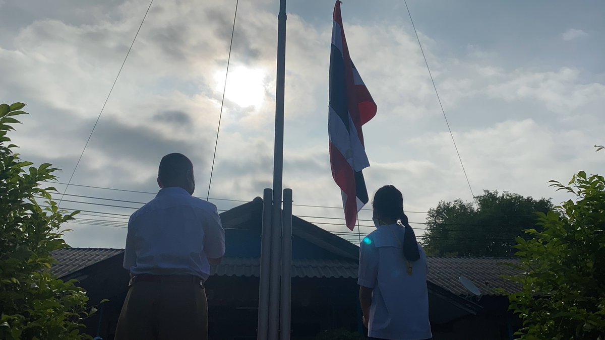 civilpresent's tweet photo. พล.1 รอ.โดย ร.31 รอ.ได้จัดกำลังพล จิตอาสาพระราชทาน พร้อมด้วย ชป.กร.ขุนอาสา 116 ทำกิจกรรม หน้าเสาธง ดำรงความเป็นไทย ใส่ใจในความเป็นผู้นำ โรงเรียนชุบศร ฯ ชุมชนรอบค่ายของหน่วย ต.เขาสามยอด อ.เมือง จ.ลพบุรี https://t.co/C6xo7Hr56B