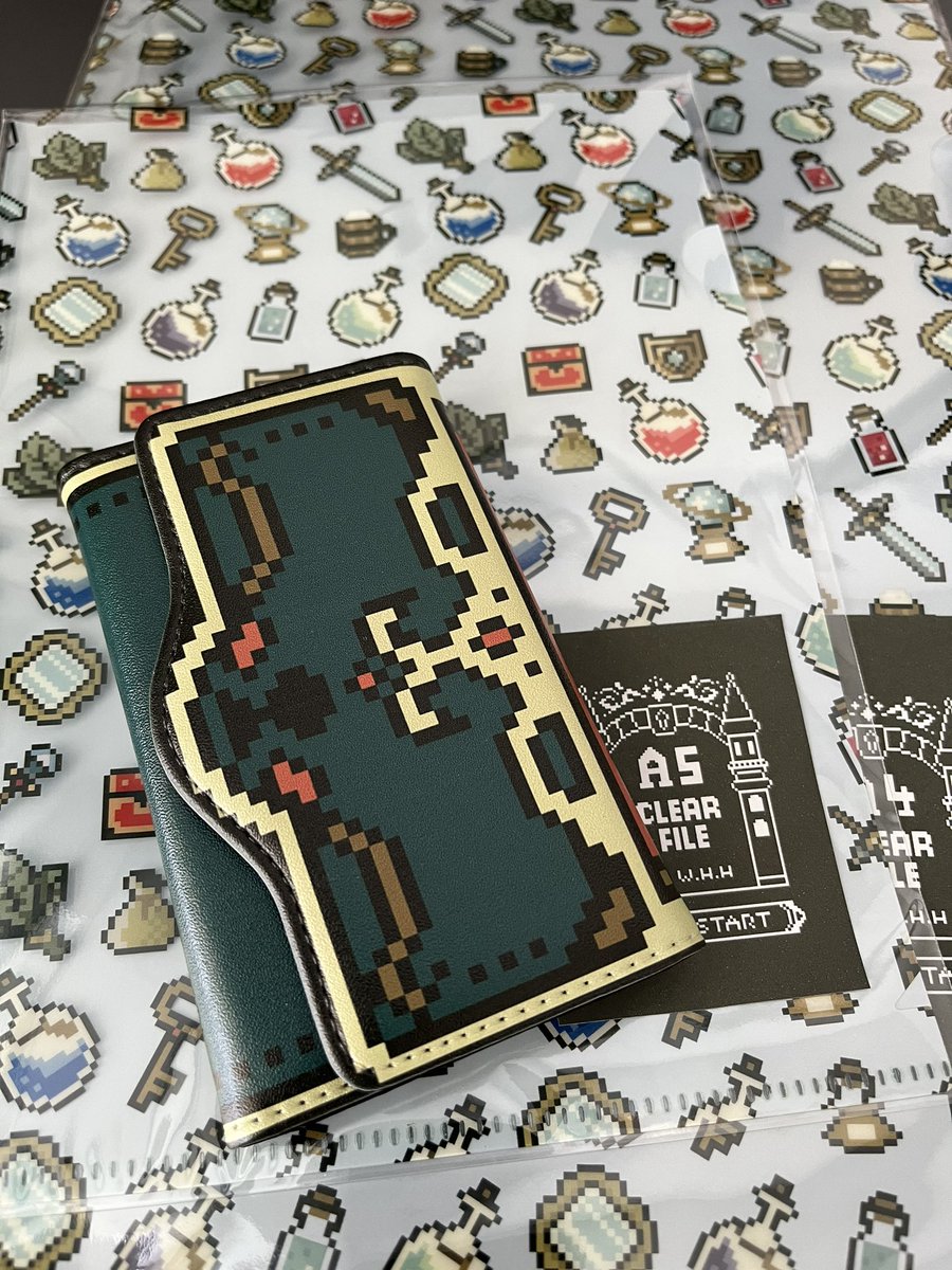 Witch’s Hat Hutさんの新作ドットアイテムが届いたぜー！！
宝箱模様のキーケースがシャレ効いててとてもよき！！！