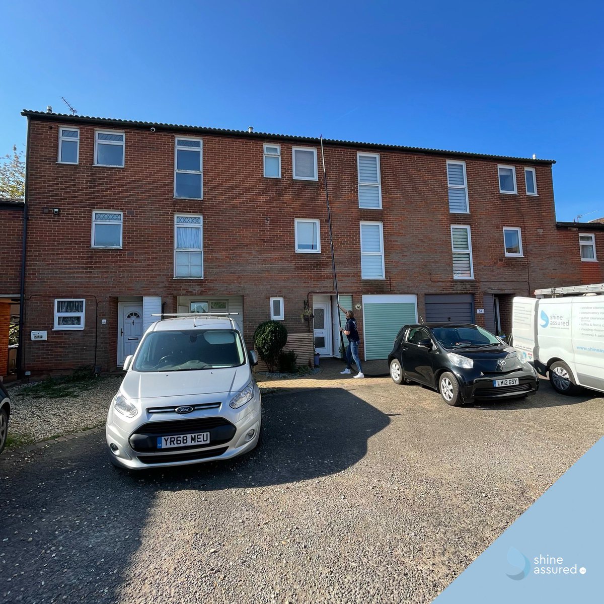 ShineAssured's tweet image. This picture was taken a couple of weeks back when we were carrying out gutter clearance services on the front and back of this row of three storey houses in Hopton Road, Stevenage using our @spinaclean commercial sky vac and camera to make sure we didn’t leave anything behind.