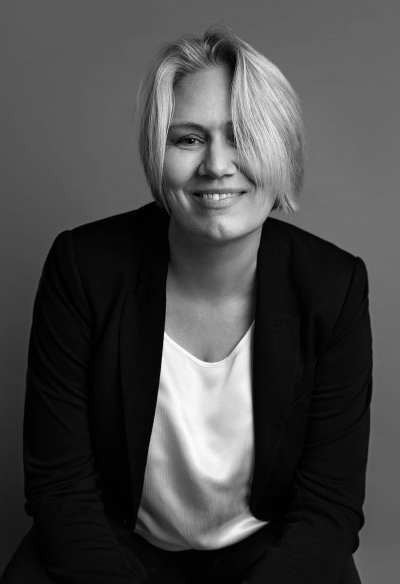 EBjerkrheim's tweet photo. Jeg tager afstand fra ekstremisme, diktatur, sharia-lovgivning, social kontrol, kvindeundertrykkelse og patriarkatet. Jeg går ind for retsstat, demokrati og menneskerettigheder uagtet etnicitet, tro og oprindelse. Det er ikke enten eller. Det er både og ❤️💪🏻 #JeSuisElise #dkpol https://t.co/Nwi1llOMuF