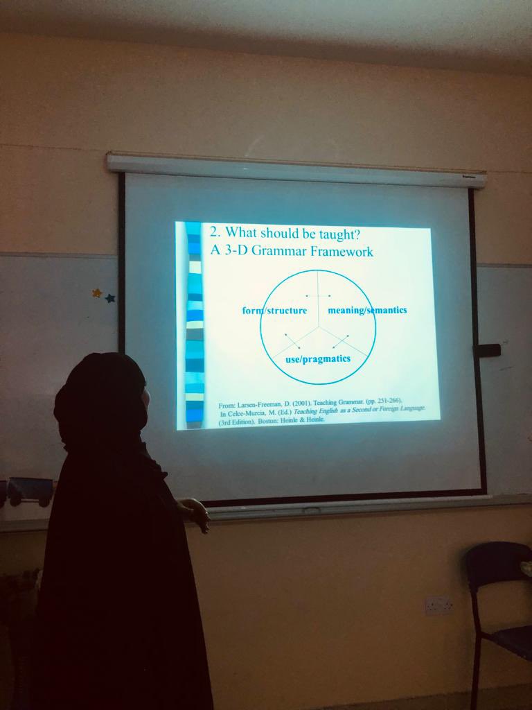 تتقدم معلم أول لغة إنجليزية، الأستاذة أسمه المانعية بجزيل الشكر لمعلمات اللغة الانجليزية( وفيه الذهلي، إيمان المعمري، شيخة المخمري، وابتسام الريسي ) على التنوع في تقديم المشاغل المفيدة والتي تخدم المادة سعيا منهم لتبادل الخبرات فيما بينهم ✨

#فعاليات_تعليمية_شمال_الباطنة