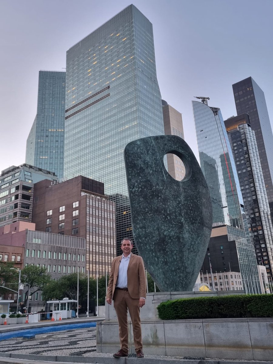 🇺🇳 GRIGNY AUX NATIONS UNIES 🇺🇳
➡️ Jusqu’à jeudi, <a href="/prio91350/">Philippe RIO</a> est invité à <a href="/ONU_fr/">Nations Unies (ONU)</a>, au sein de la délégation des Cités et Gouvernements Locaux Unis (<a href="/uclg_cisdp/">UCLG CSIPDHR</a>) pour le 1er Forum international d'examen des migrations (#CitiesIMRF) à l'Assemblée générale des Nations Unies