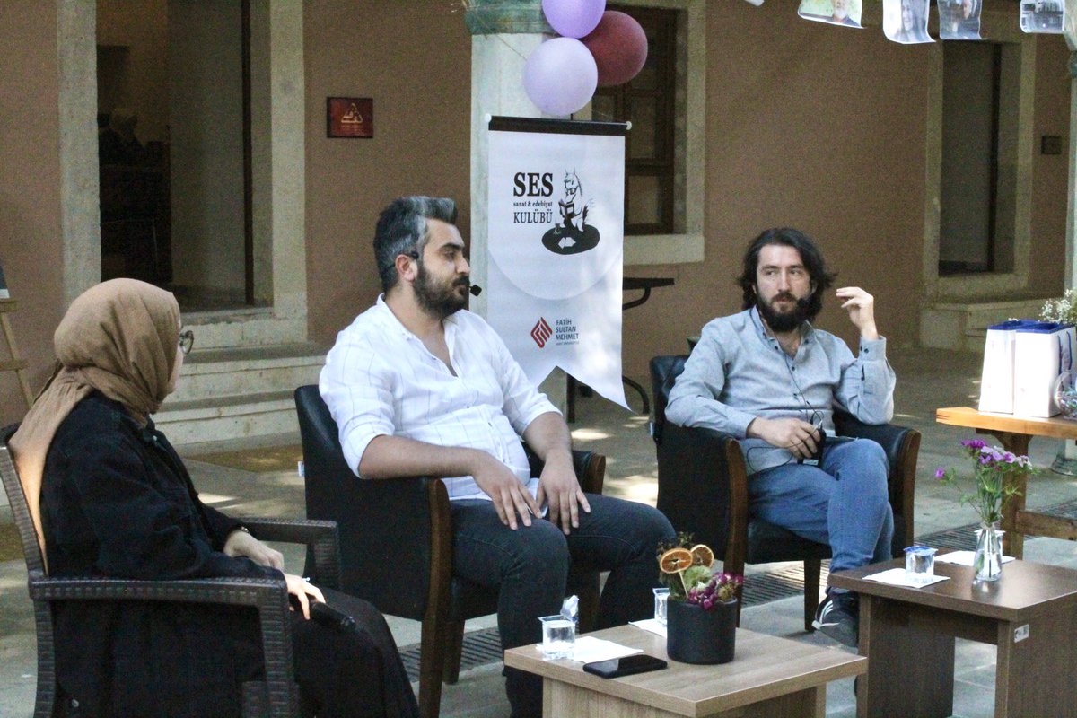 SseKulubu's tweet photo. Öykü Festivalimizin ikinci günü, Kürşat Çelik (@kkursatcelik ) ve Erhan Genç (@genccerhan ) ile düzenlediğimiz programımızdan bazı kareler. 🌿 https://t.co/00wq4qIS2b