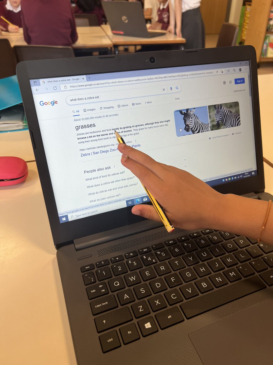 DunstansPrimary's tweet photo. Year 1 are researching animals of the Savannah, ahead of our writing based on One Day On Our Blue Planet. 🦓 🦁 🦛 🦒 #computing #primarytech https://t.co/5mMjvd6hla