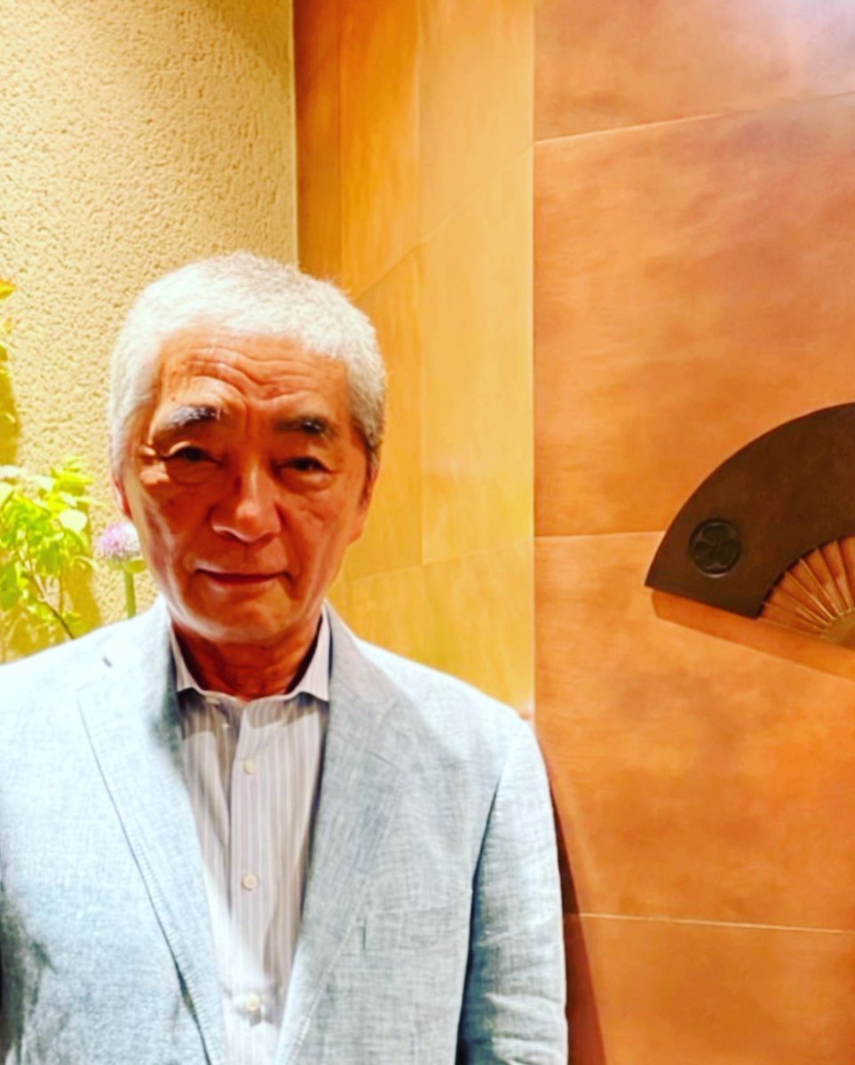 takahashiya21's tweet photo. 田舎庵.

昨年、情熱大陸にも出演された

「 田舎庵   緒方 弘 大親方 」

福岡 より 
御来店 ありがとうございます！

光栄で御座います！

調理法、産地の重要性
うなぎ業界における大切な事、
大変 勉強になりました。

引き続き お力添えの程、
宜しくお願い申し上げます！

髙橋屋・四代目 https://t.co/UU8QwTb1Br