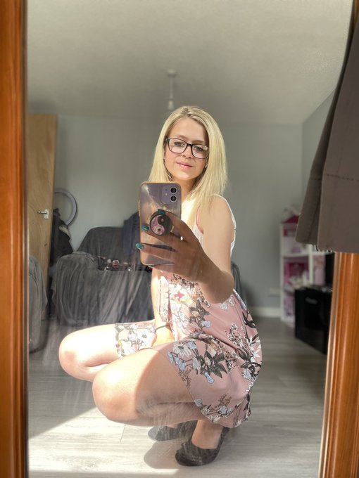 Ready too go shopping 😜😈 https://t.co/W4hP8fX7a4 https://t.co/HpYJNf7vZm<a href="/tag/linksinbio"class="tags"><span>#linksinbio</span></a>