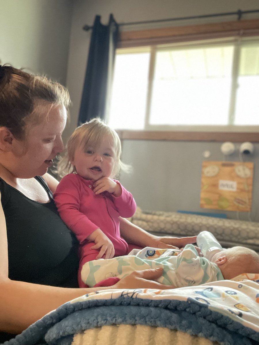 Newest addition to #VeeFam <a href="/garyvee/">Gary Vaynerchuk</a> … Welcome him to the world by sending his momma to <a href="/veecon/">VeeCon</a> 🙏🏻