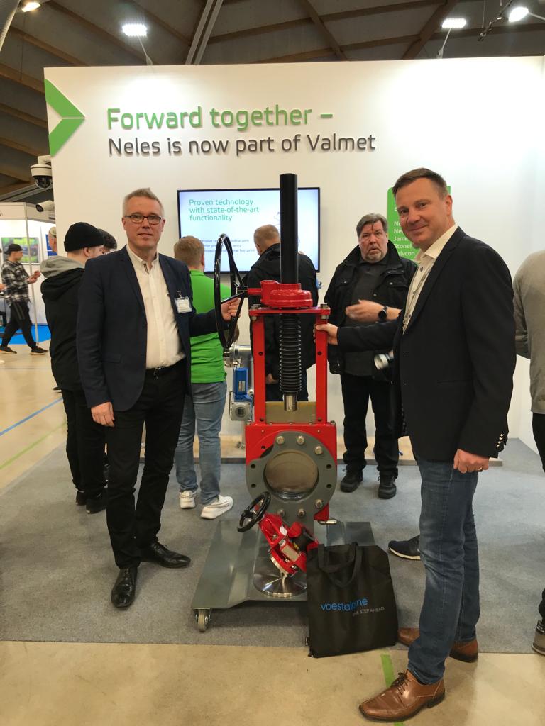 valmetglobal's tweet photo. Pohjoinen Teollisuus -tapahtuma on alkanut vilkkaasti Ouluhallissa. Valmet osastolla 612, tervetuloa! Esittelyssä virtauksensäädön uutuuksia – mukana mm. uusi läppäventtiili sekä Flowrox-tuotteet mineraalien käsittelyyn.
https://t.co/5164JuWVSU
#ValmetFlowControl #pote22 https://t.co/IwUpCWBzve