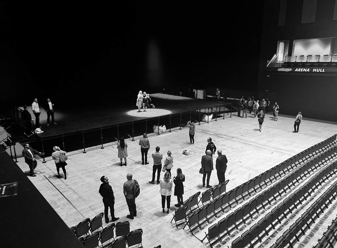 Now for the tours! 🤩

Who managed to grab a snap on stage with us? 📸