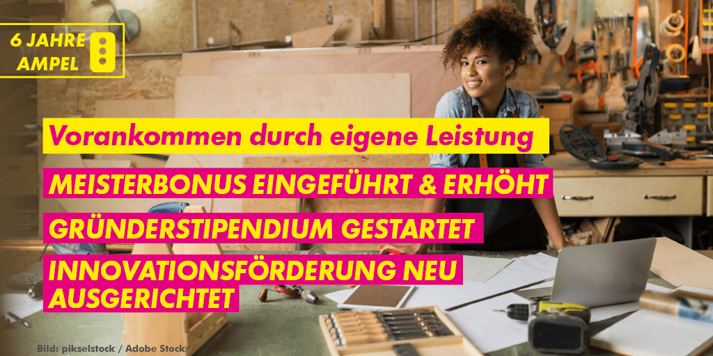 FDPFraktionRLP's tweet photo. Wir stehen für Vorankommen durch eigene #Leistung! 💪 Deshalb haben wir Anreize geschaffen, sich beruflich weiterzubilden, ein Unternehmen zu gründen und Innovation am Standort Rheinland-Pfalz voranzutreiben. (3/8) https://t.co/MVCophb10x