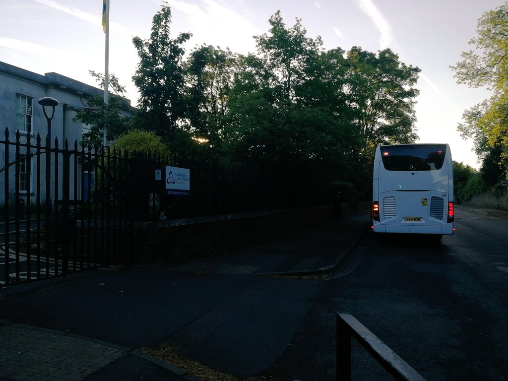 And we are on our way to #Brugge with #GlobalExperience <a href="/CCCU_SCANDI/">School of Creative Arts and Industries</a> <a href="/sarahlohara/">Dr Sarah O'Hara</a> <a href="/C3UDrama/">C3U Drama</a>