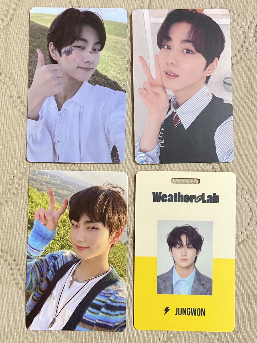 sonnywoncart's tweet photo. ic poe jsjwkd WILL (hindi na might) sell as a set, not sure w the price yet kaya drop budgets nalang

help rt plz thank u <3
# wts lfb enhypen jungwon pst d:a hakanai blue dawn peace b:do onhand ph https://t.co/jUiZgddBAH