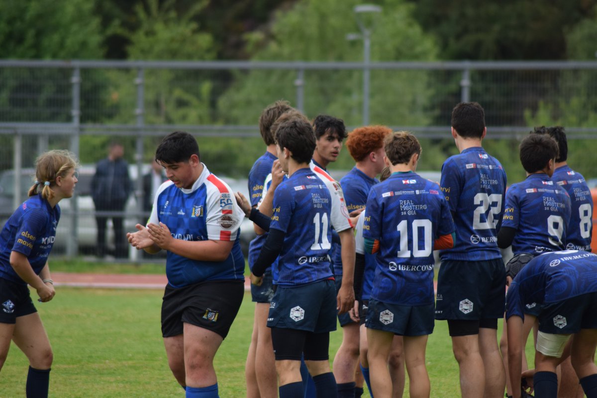 CampoCharlie's tweet photo. Qué es el rugby?
El Rugby eres TÚ
GRACIAS a todos los que independientemente de la camiseta aportan, suman, colaboran entregando su pasion, tiempo, dedicación, saber y (casi siempre) su dinero
Jugadores, familias, clubes, arbitros...
Con @fegarugby
#CopaXunta #Rugby7s #valores https://t.co/0rMCdUSdYo