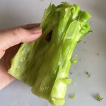 なるべく食材を無駄にしないためにも覚えておきたい!ブロッコリーの茎にある筋の部分を綺麗に取る方法!