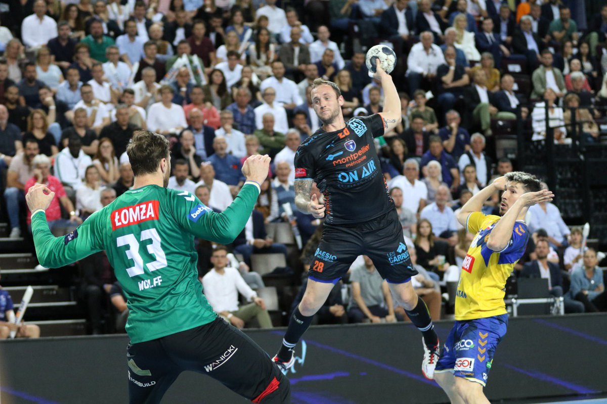 ValHand28's tweet photo. 🚨Game day 🚨
🏆 EHF Champions League
▶️ 1/4 de finale retour (aller : 28-31)
📍Kielce 🇵🇱
⏰ 20.45
🆚 @kielcehandball
📺 @Eurosport_FR
#vibrerMHB https://t.co/k2wwoww4dM