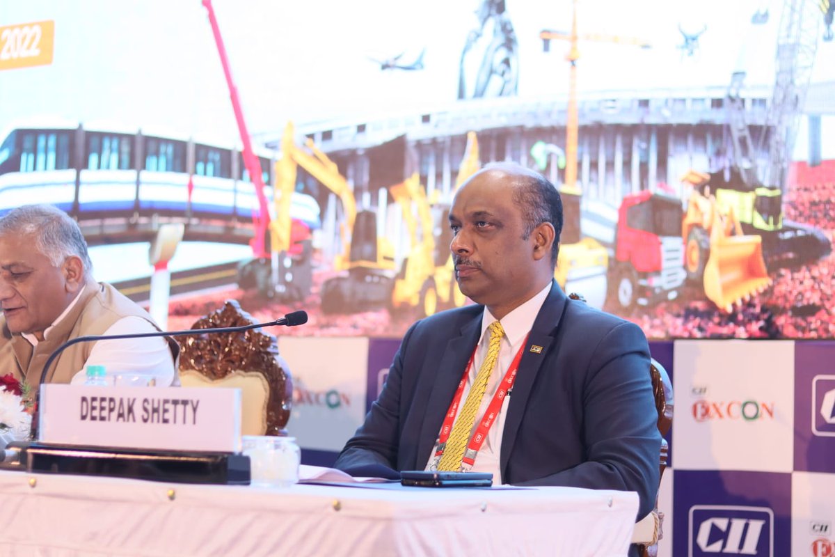 TUCC_Official's tweet photo. RT FollowCII: RT @CII_Excon: The User Industry CEO's SESSION at #EXCON2K21 with @Gen_VKSingh, PVSM, AVSM, YSM (Retd), Hon MoS for Road Transport & Highways and Civil Aviation Govt of India.
#constructionequipmentcompany #exhibition #machinery #constructi… https://t.co/sEgo8S2Xa0