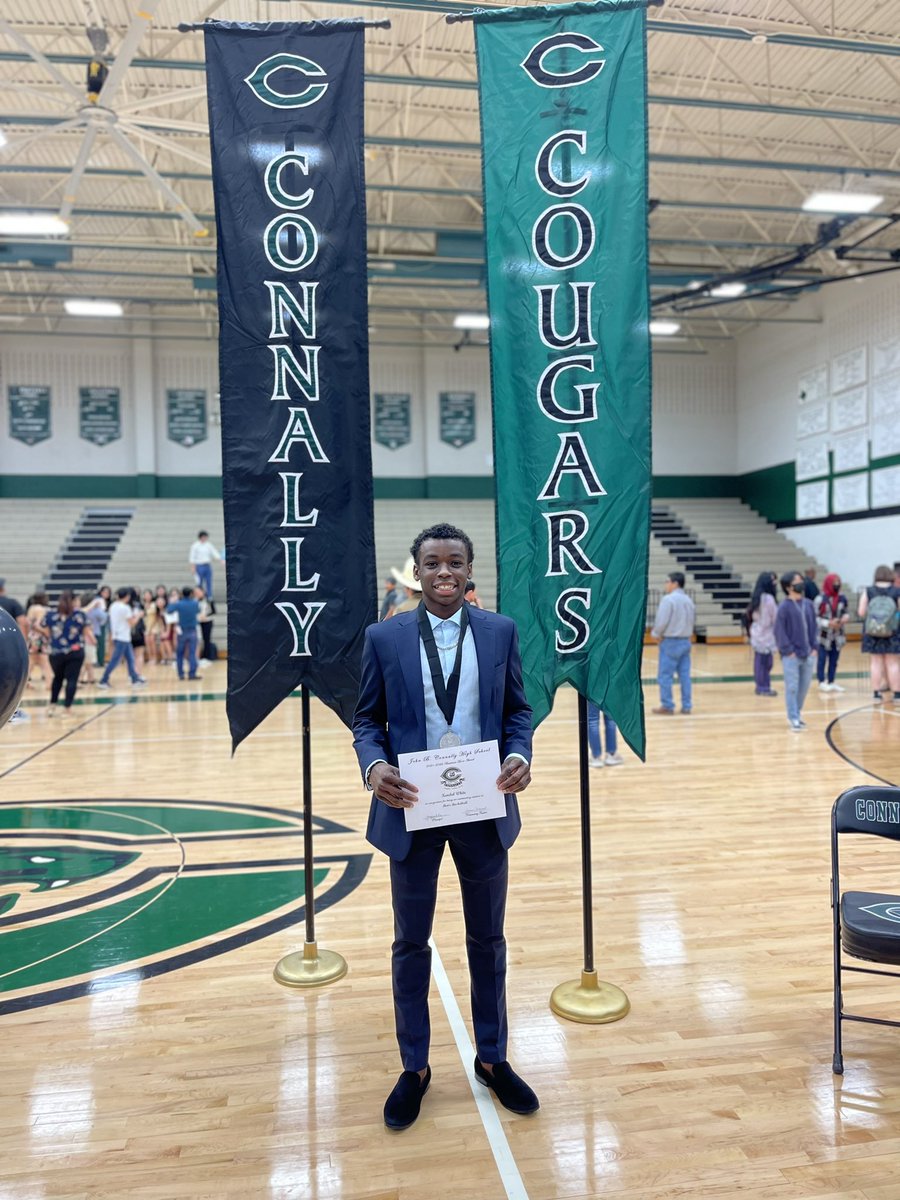 Tonight I had the opportunity to celebrate my son <a href="/Kendalwhiteee/">Kendal White</a> at the Connally HS Academic Awards. Kendal was  recognized for both AP Statistics and Men’s Basketball. Keep Grinding son! I’m super proud of you for working hard on and off the court. #hisnumber1fan
