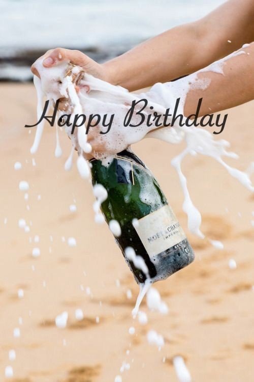 olg69217465's tweet photo. Have a great day, @VanessaGaglione ! Be happy! https://t.co/JSKBstT7T7