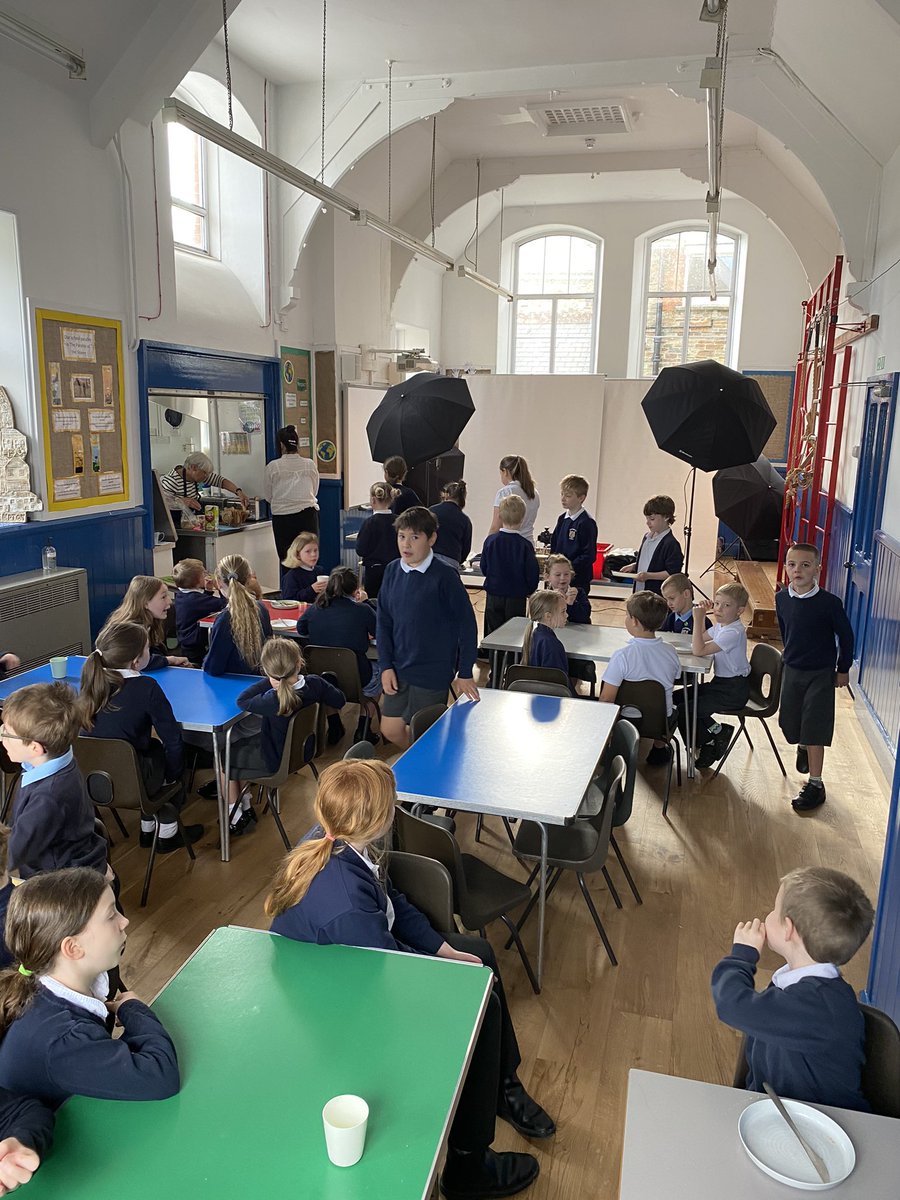 LadyModifords's tweet photo. Who knew you could have breakfast whilst waiting for a photoshoot? Busy morning @LadyModifords yesterday having our class photos taken. Thank you to Sue @HTempestPhoto who made sure we all looked our very best 😊#smile #schoolphoto #everyonejoinin #summerterm #happyheadteacher https://t.co/Ola357bNPF