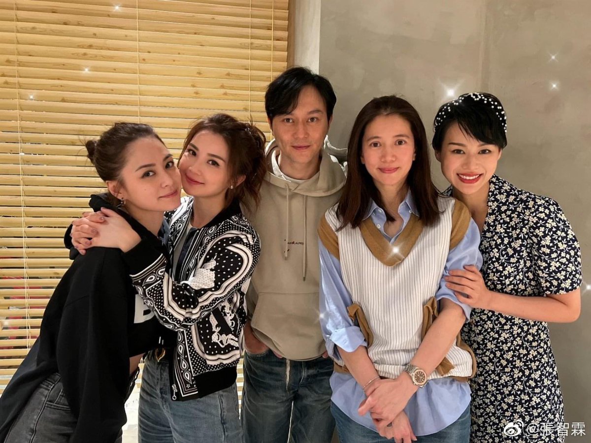 melngai416's tweet image. HK celeb reunions in the mainland! 🇭🇰🇨🇳

#chilamcheung #hackenlee #myoliewu #anitayuen #GillianChung #CharleneChoi