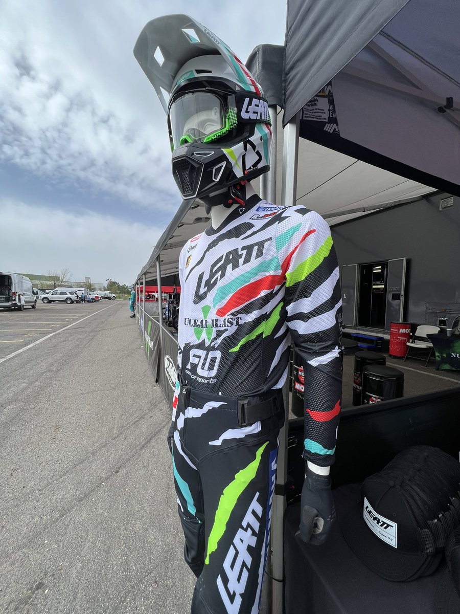 teamsolitaireSX's tweet photo. 20⚡️23
#scienceofthrill https://t.co/InSvE7cg1G
